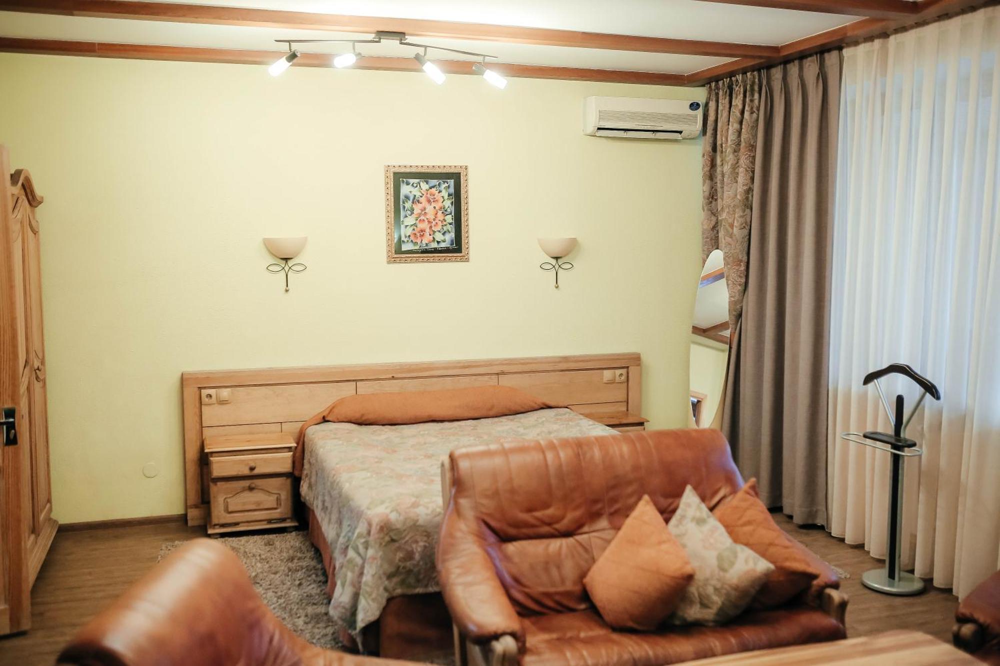 فندق Тау-House Kok-Shoky المظهر الخارجي الصورة